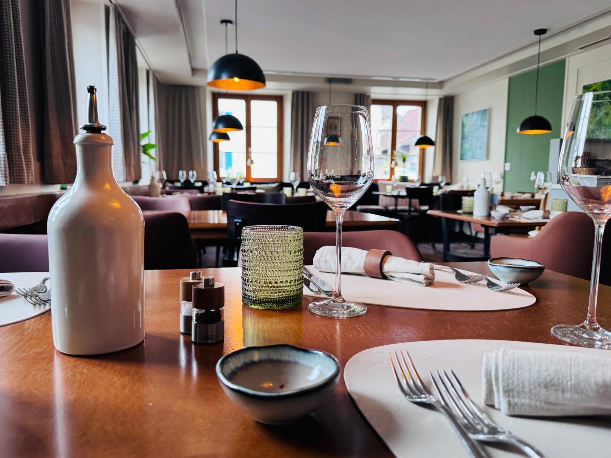 Gasthaus Zum Loewen Neftenbach المظهر الخارجي الصورة