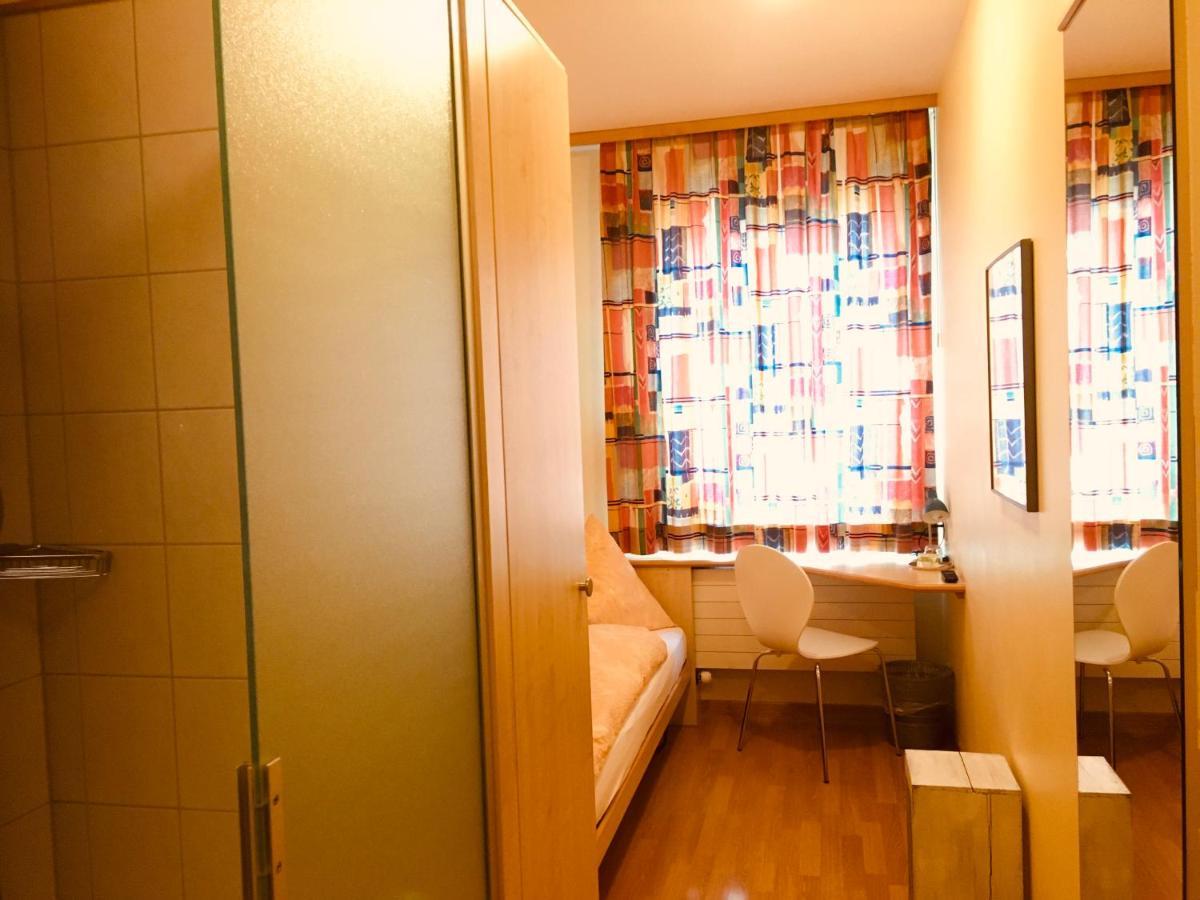 Gasthaus Zum Loewen Neftenbach المظهر الخارجي الصورة
